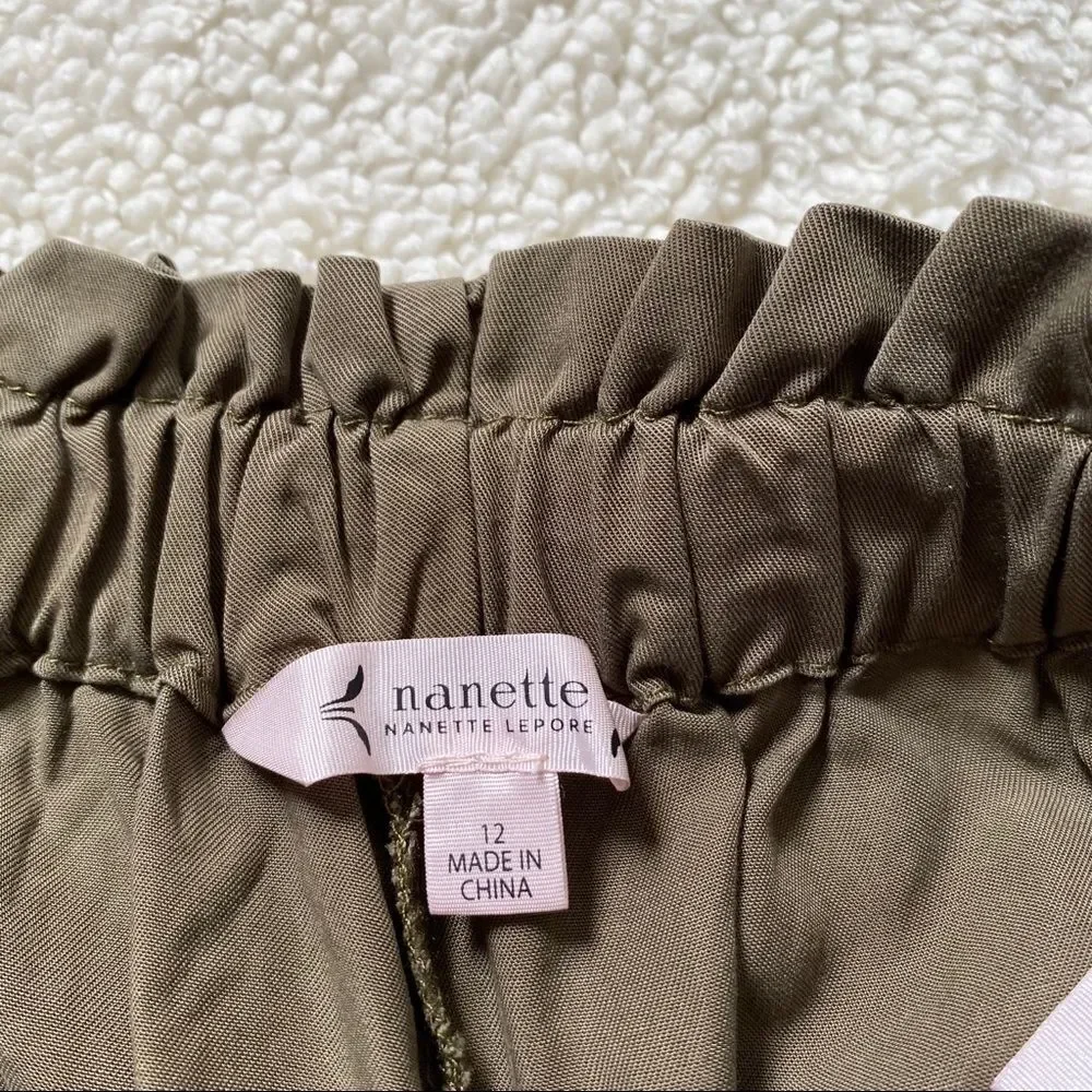 NANETTE LEPORE olive self tie belt shorts 12